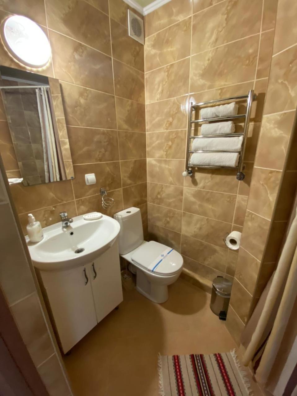 Hotel Three Korony Skhidnytsia Dış mekan fotoğraf