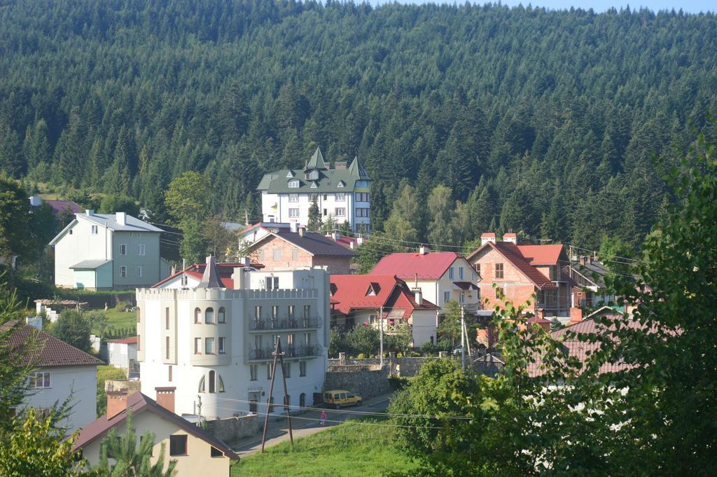 Hotel Three Korony Skhidnytsia Dış mekan fotoğraf